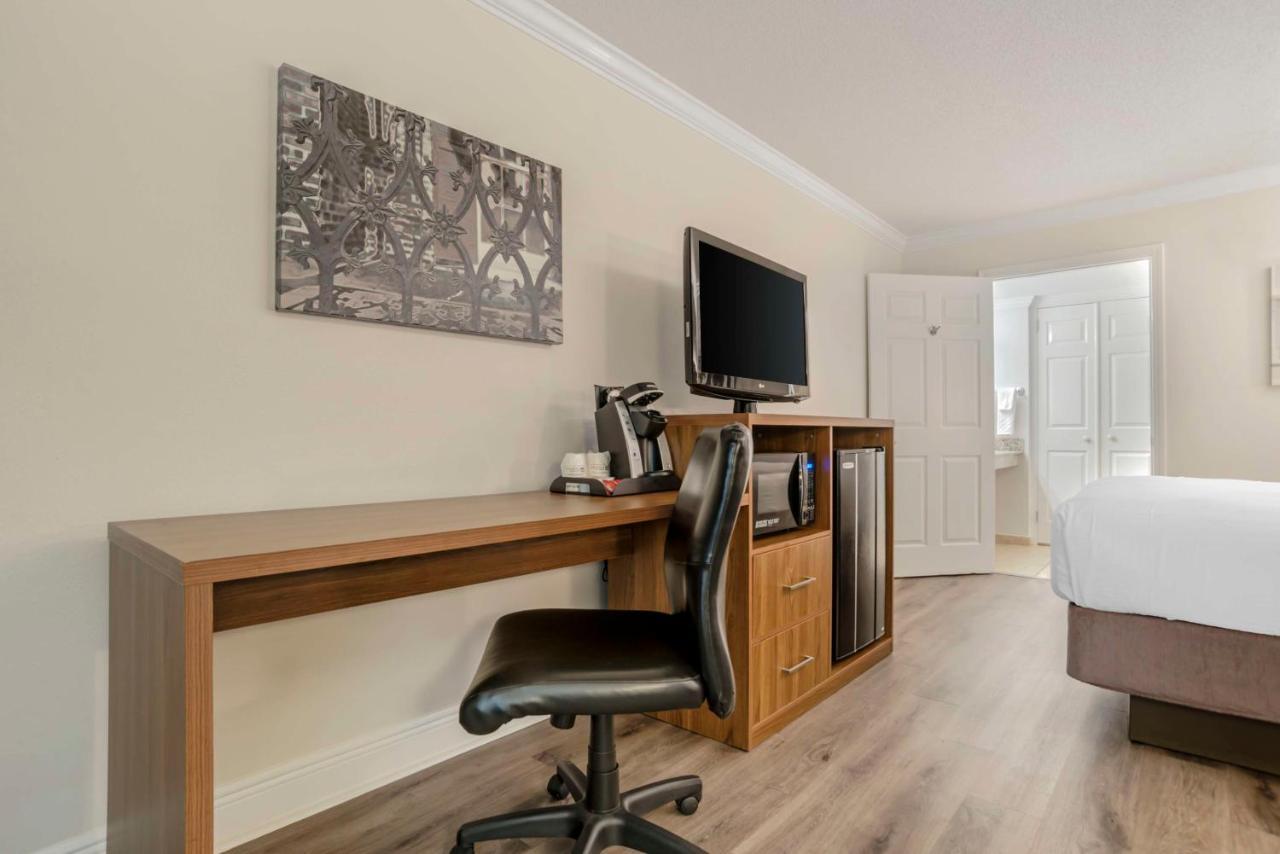 הרווי Best Western Plus Westbank מראה חיצוני תמונה